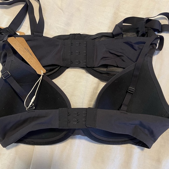 🖤NWT SKIMS BUNDLE 2 BLACK BRAS 34D UNLINED BALCONET & MOLDED DEMI/PLUNGE - Picture 2 of 3